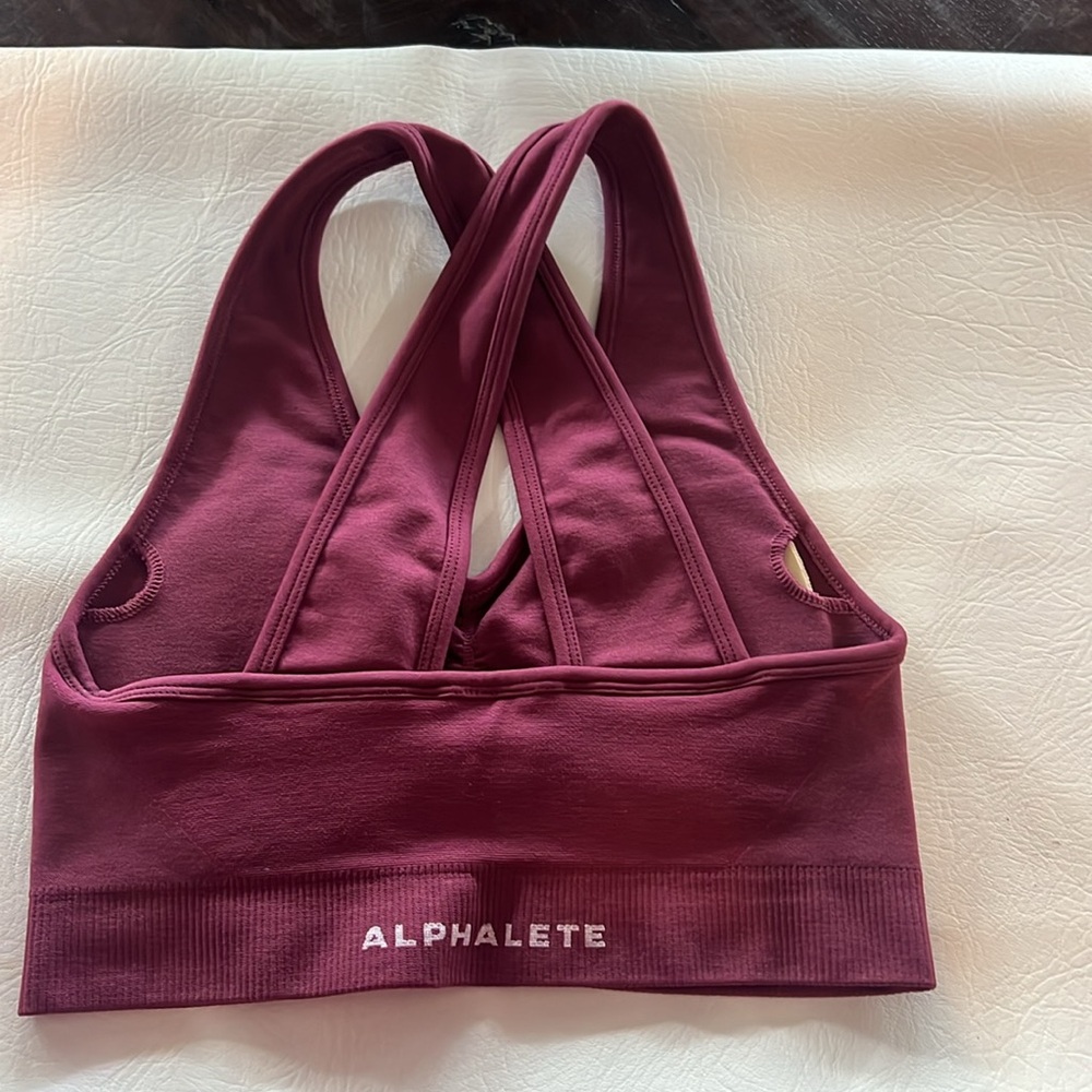 Alphalete sports bra - Picture 2 of 3